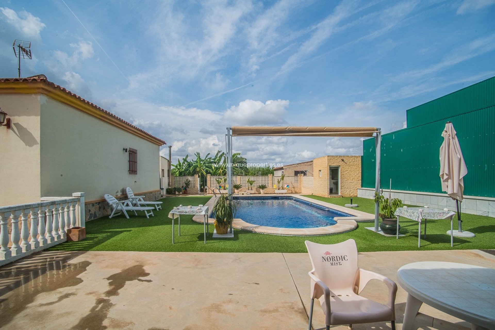 Herverkoop - Villa -
Orihuela - La Matanza