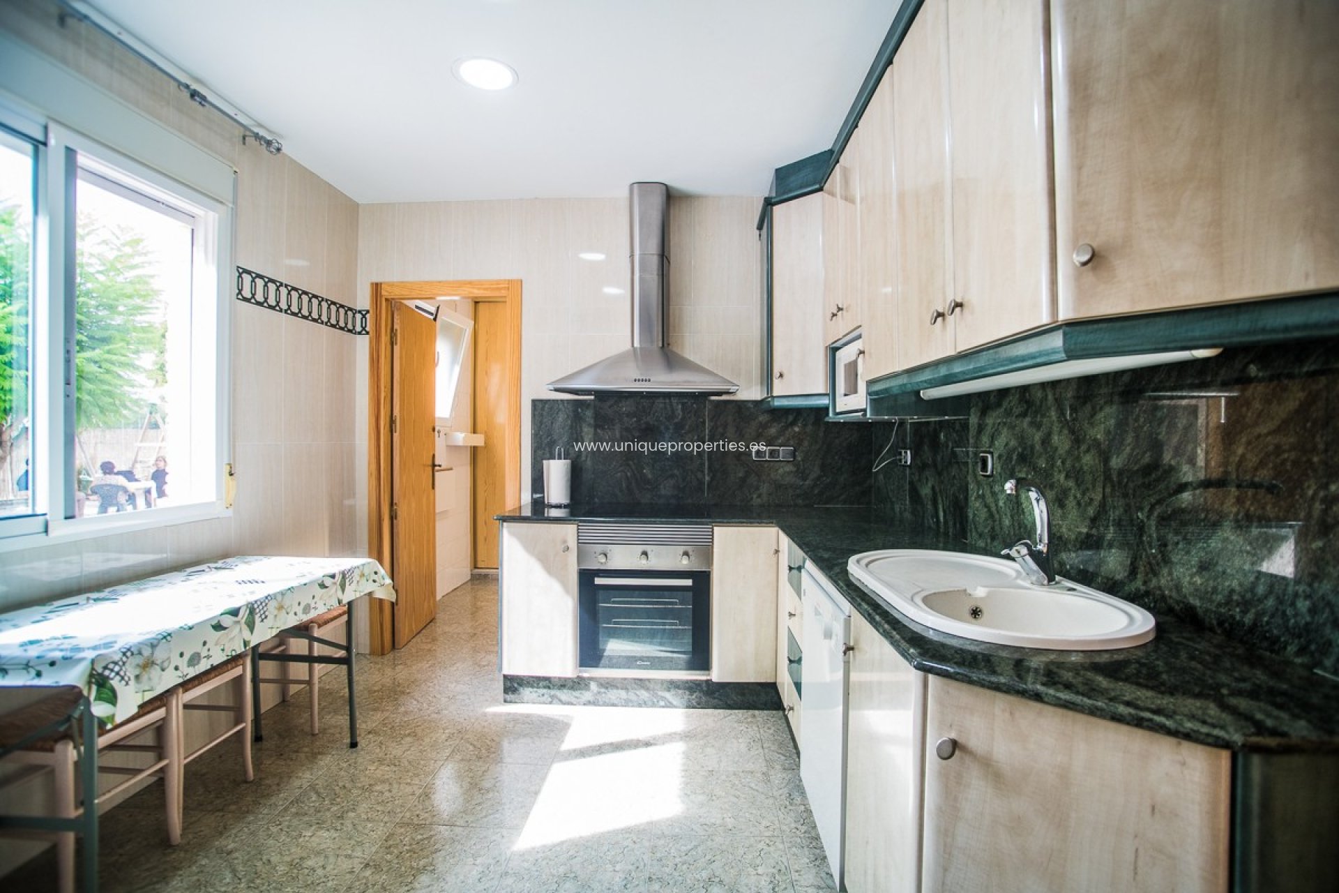 Herverkoop - Villa -
Orihuela - La Matanza