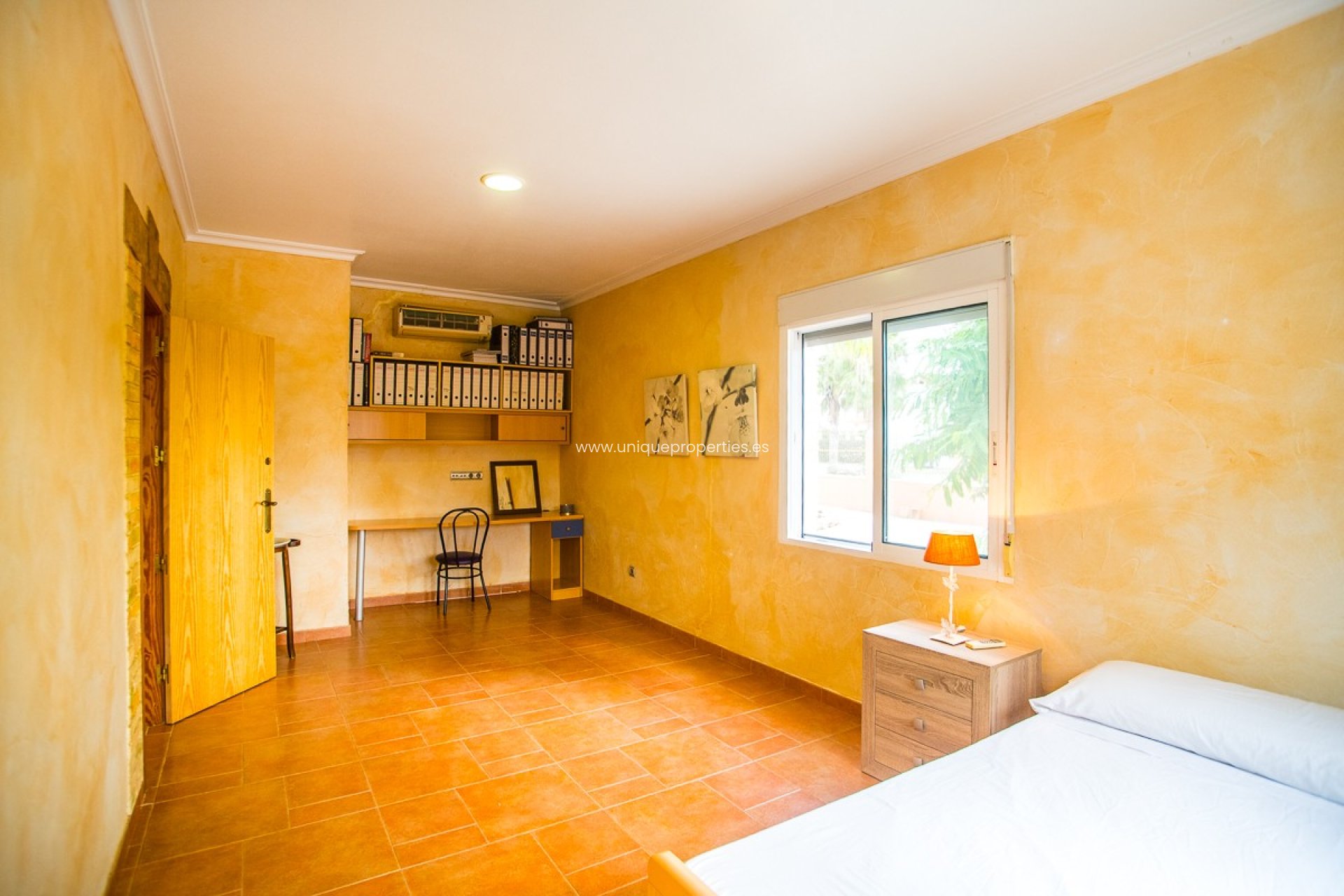 Herverkoop - Villa -
Orihuela - La Matanza