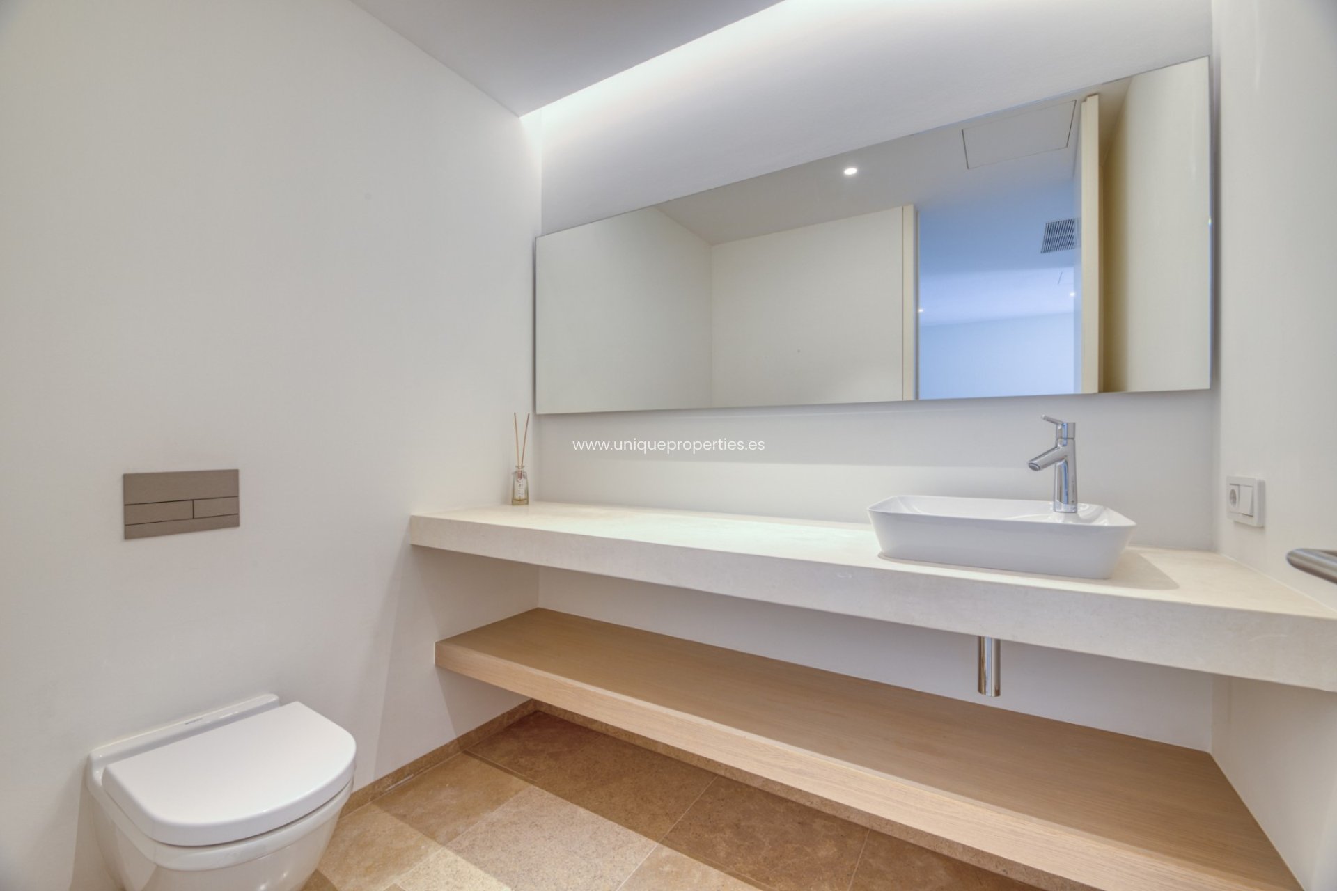 Herverkoop - Villa -
Port d'Andratx - Andratx