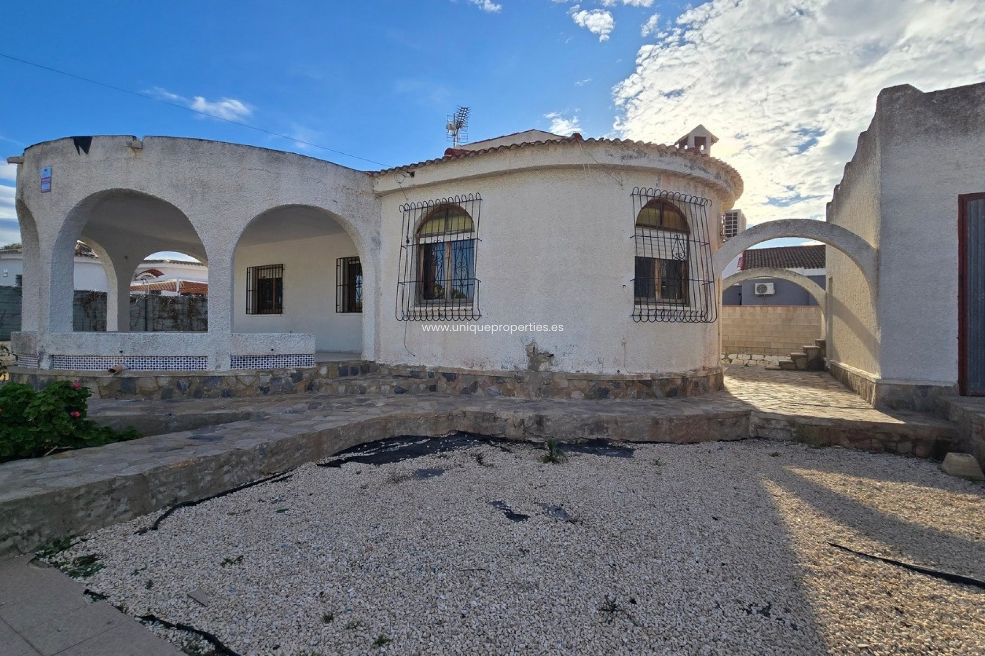 Herverkoop - Villa -
Torrevieja - El Chaparal
