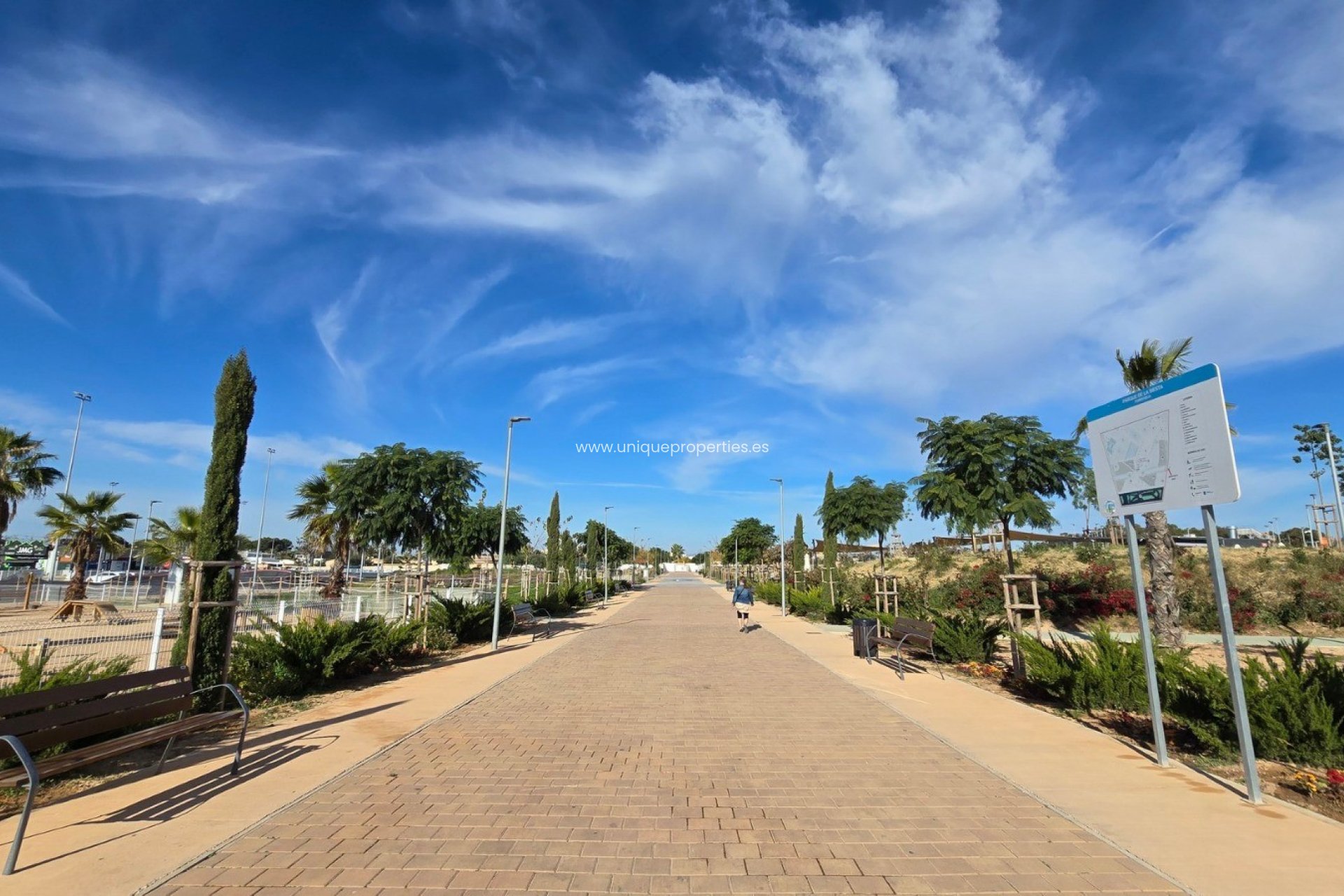 Herverkoop - Villa -
Torrevieja - El Chaparal