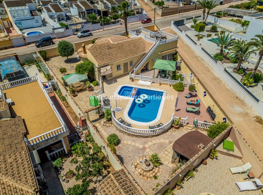 Herverkoop - Villa -
Torrevieja - La Siesta