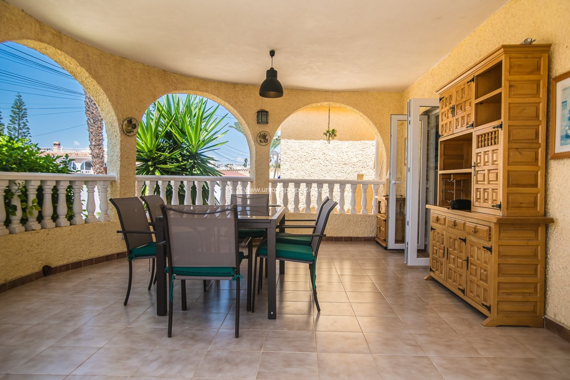Herverkoop - Villa -
Torrevieja - La Siesta