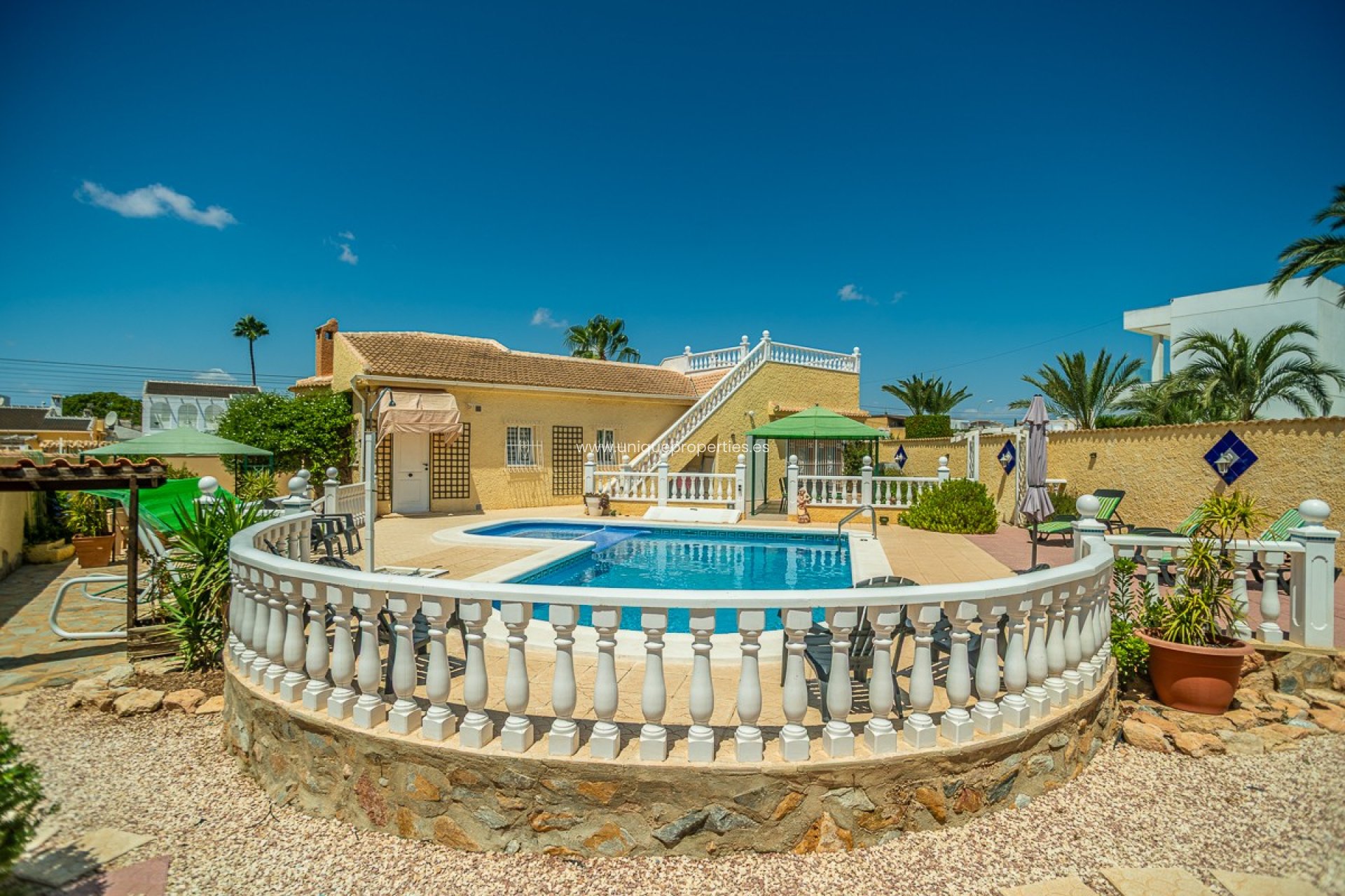 Herverkoop - Villa -
Torrevieja - La Siesta