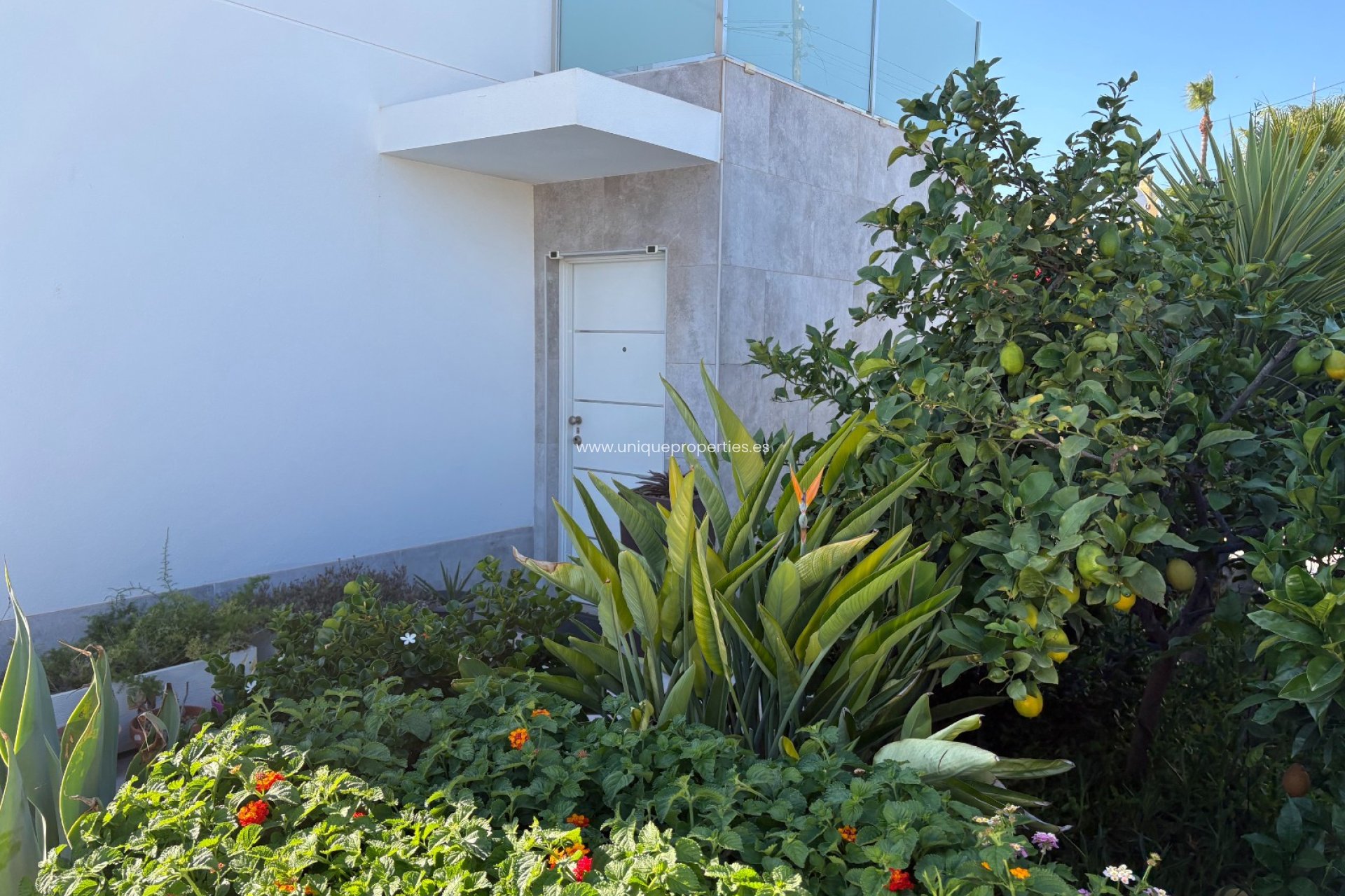 Herverkoop - Villa -
Torrevieja - Torreta - Florida