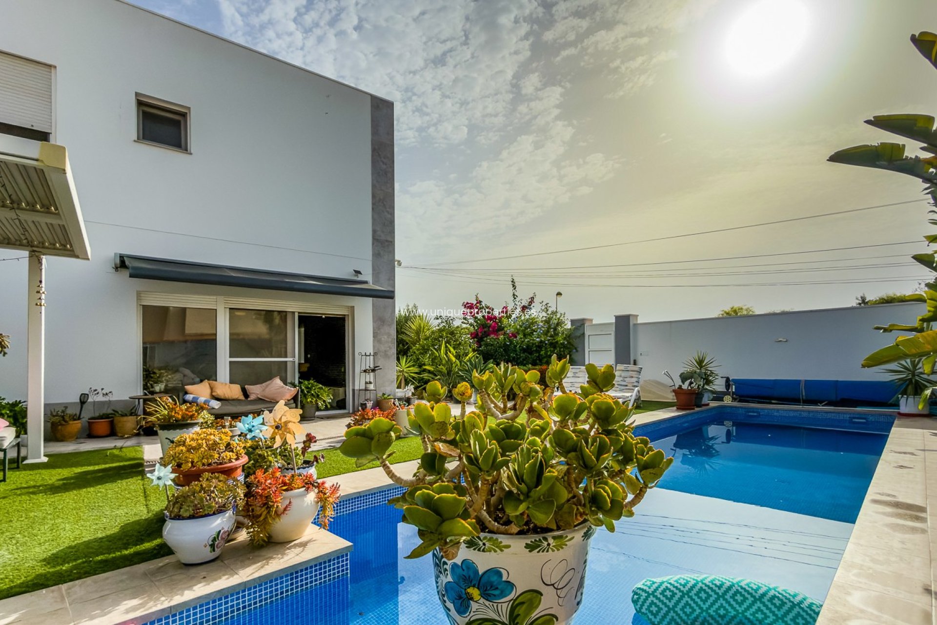 Herverkoop - Villa -
Torrevieja - Torreta - Florida