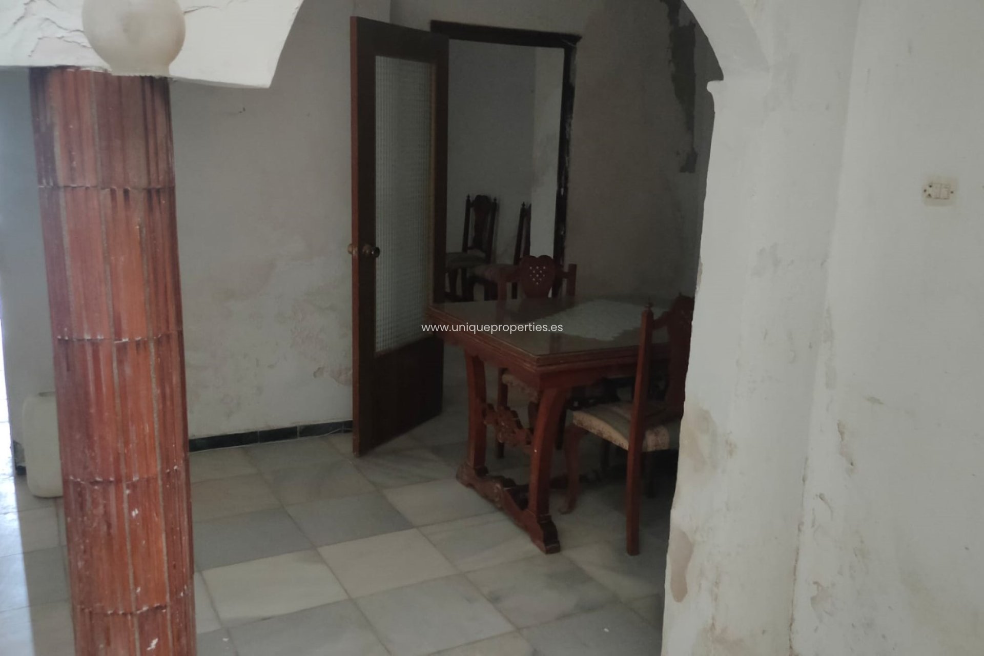 Herverkoop - Village House -
Arboleas