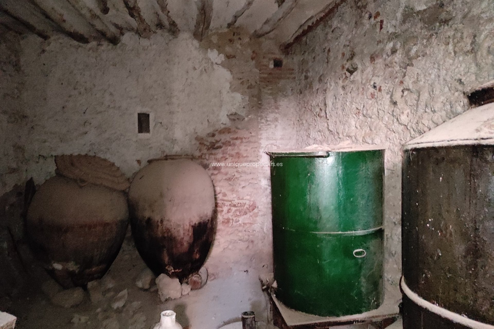 Herverkoop - Village House -
Caniles