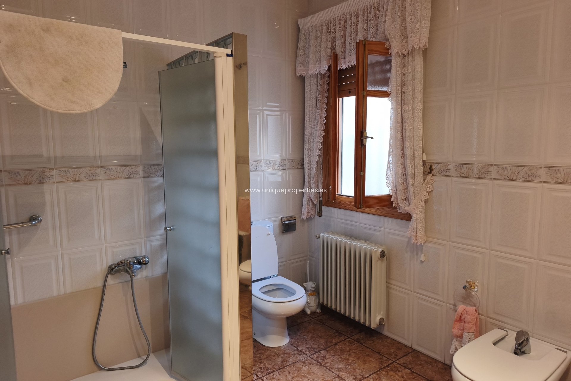 Herverkoop - Village House -
Caniles