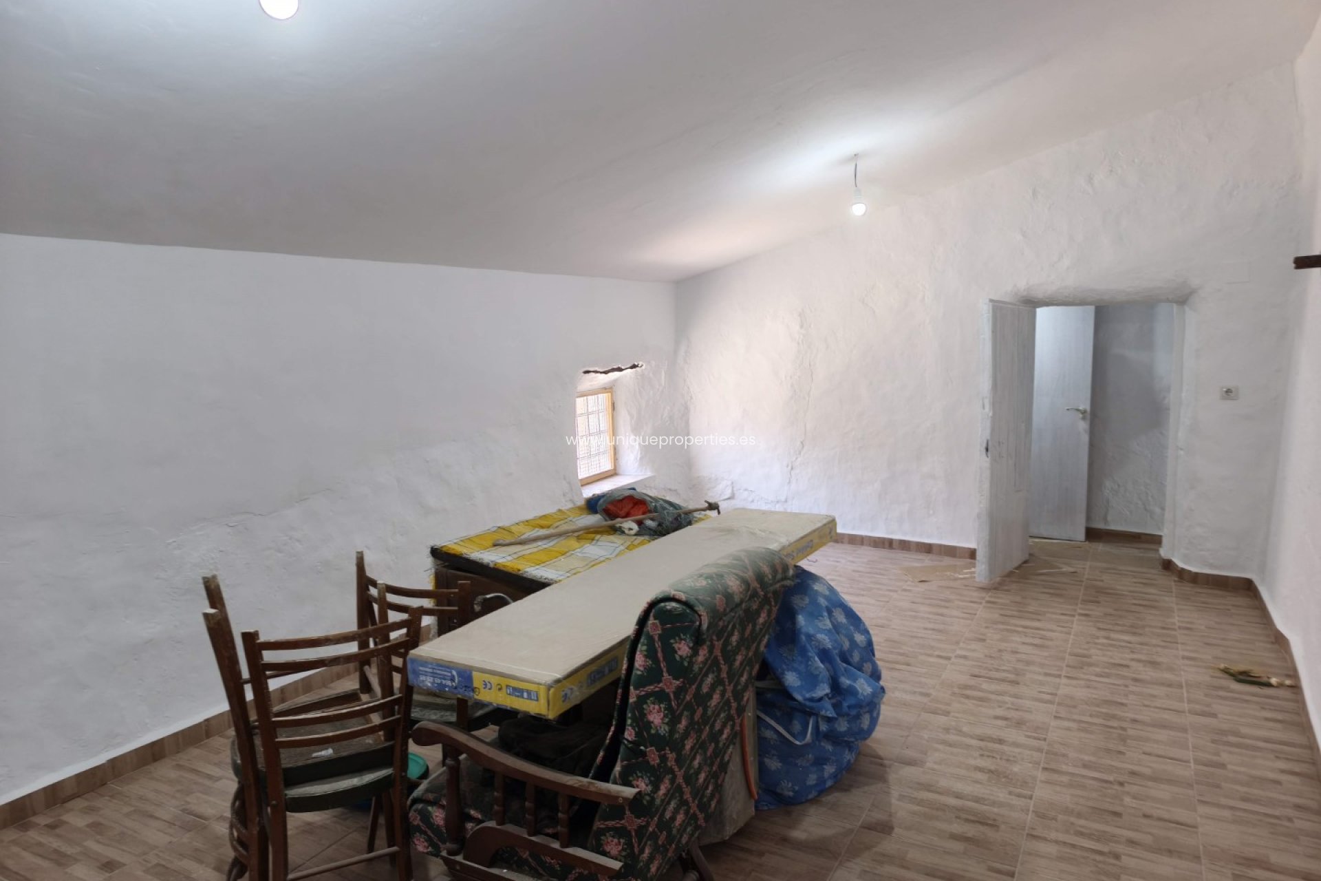 Herverkoop - Village House -
Castril