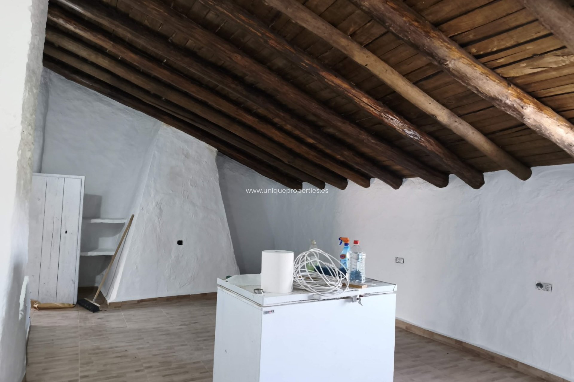 Herverkoop - Village House -
Castril