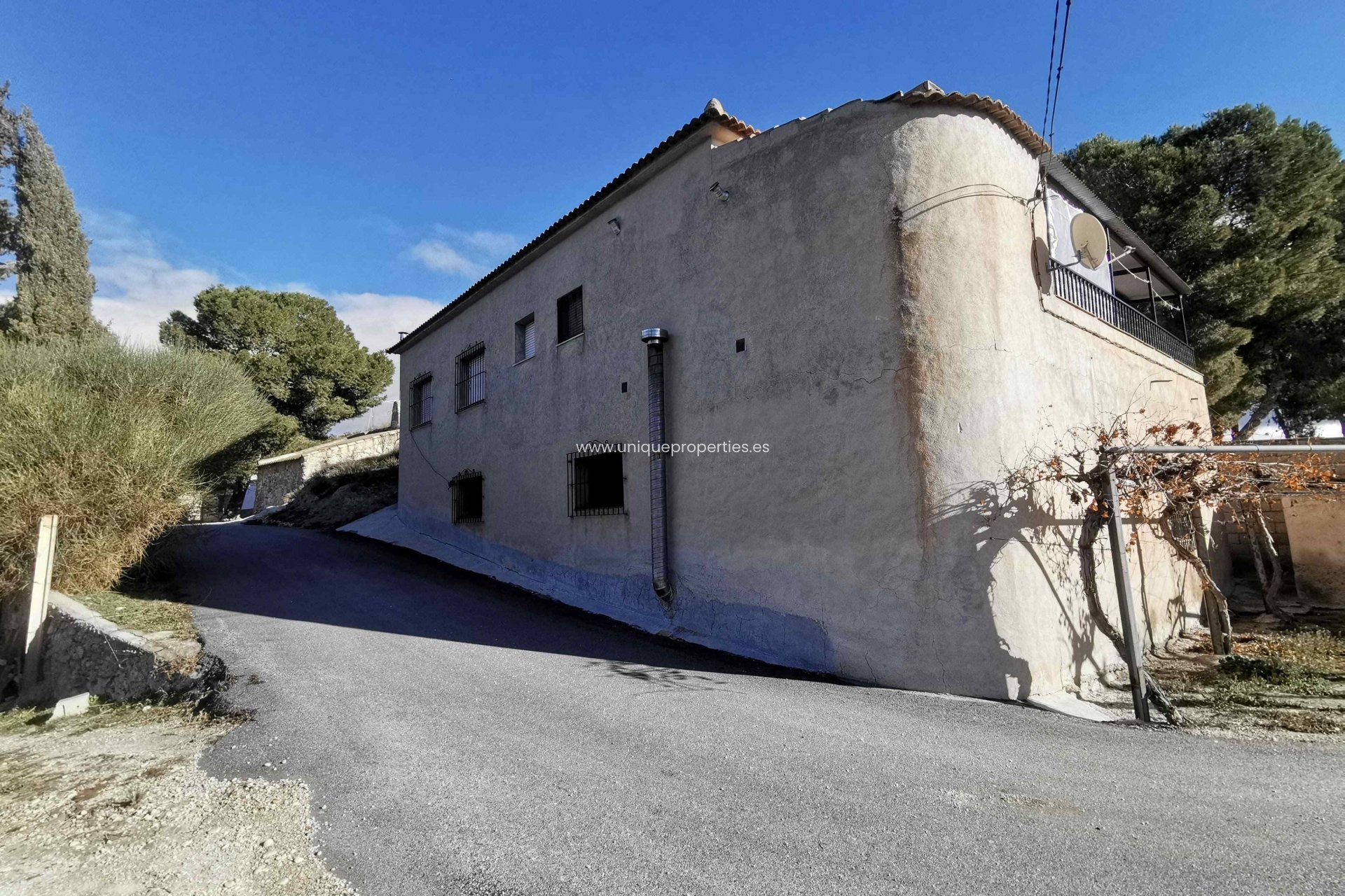 Herverkoop - Village House -
Cortes de Baza