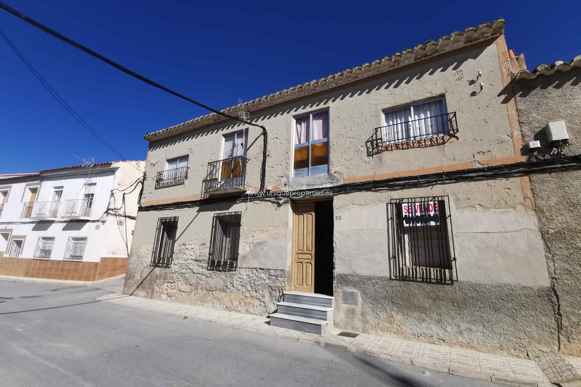 Herverkoop - Village House -
Cortes de Baza