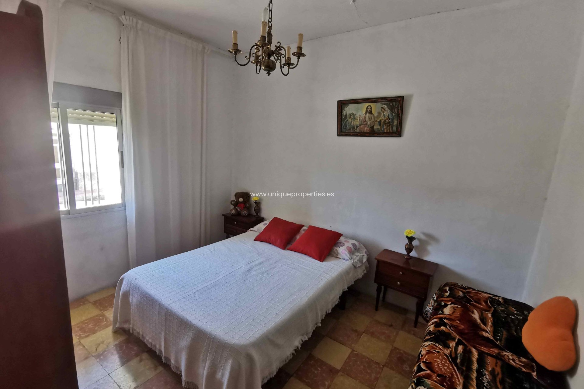 Herverkoop - Village House -
Cortes de Baza