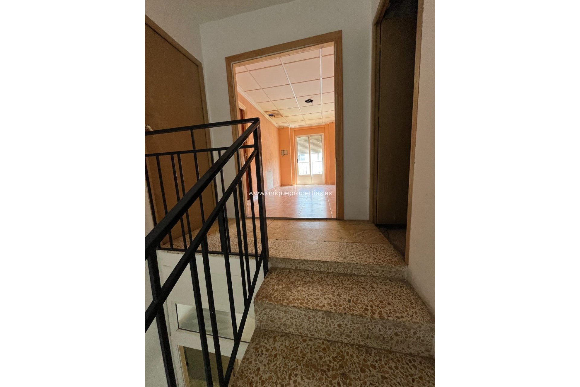 Herverkoop - Village House -
Cortes de Baza