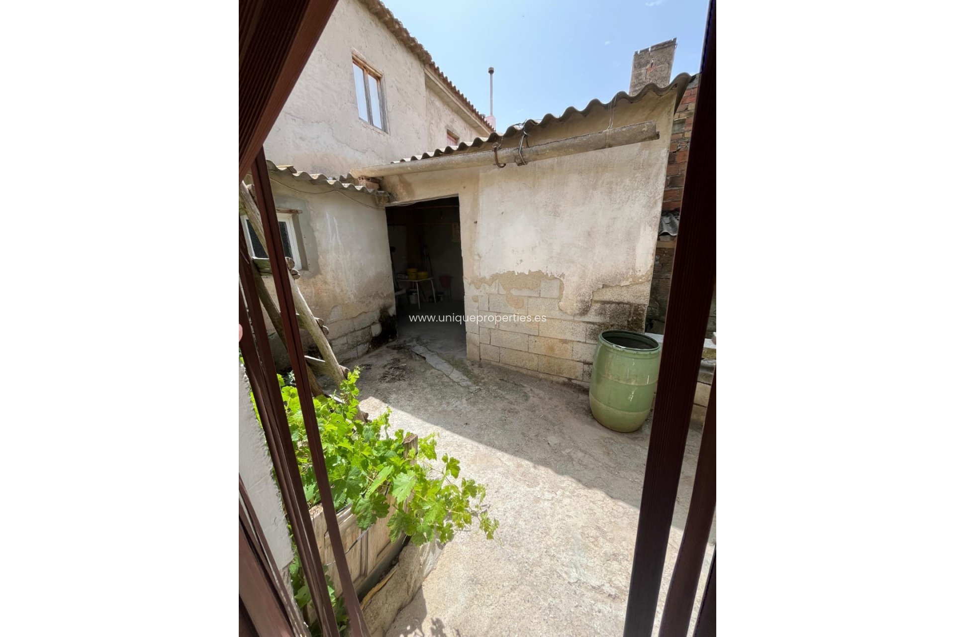 Herverkoop - Village House -
Cortes de Baza