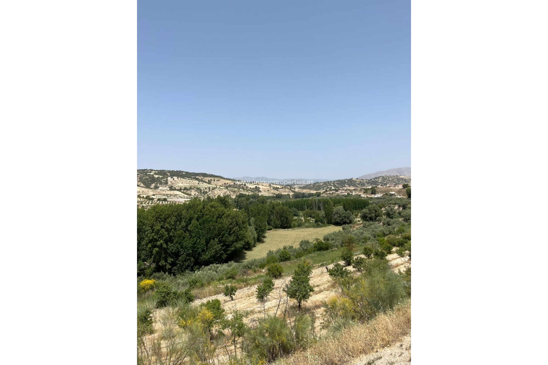 Herverkoop - Village House -
Cortes de Baza