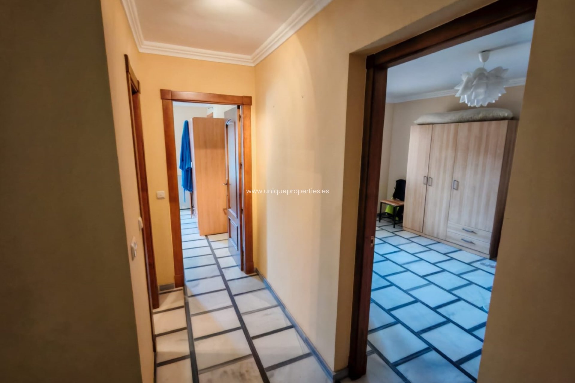 Herverkoop - Village House -
Macael