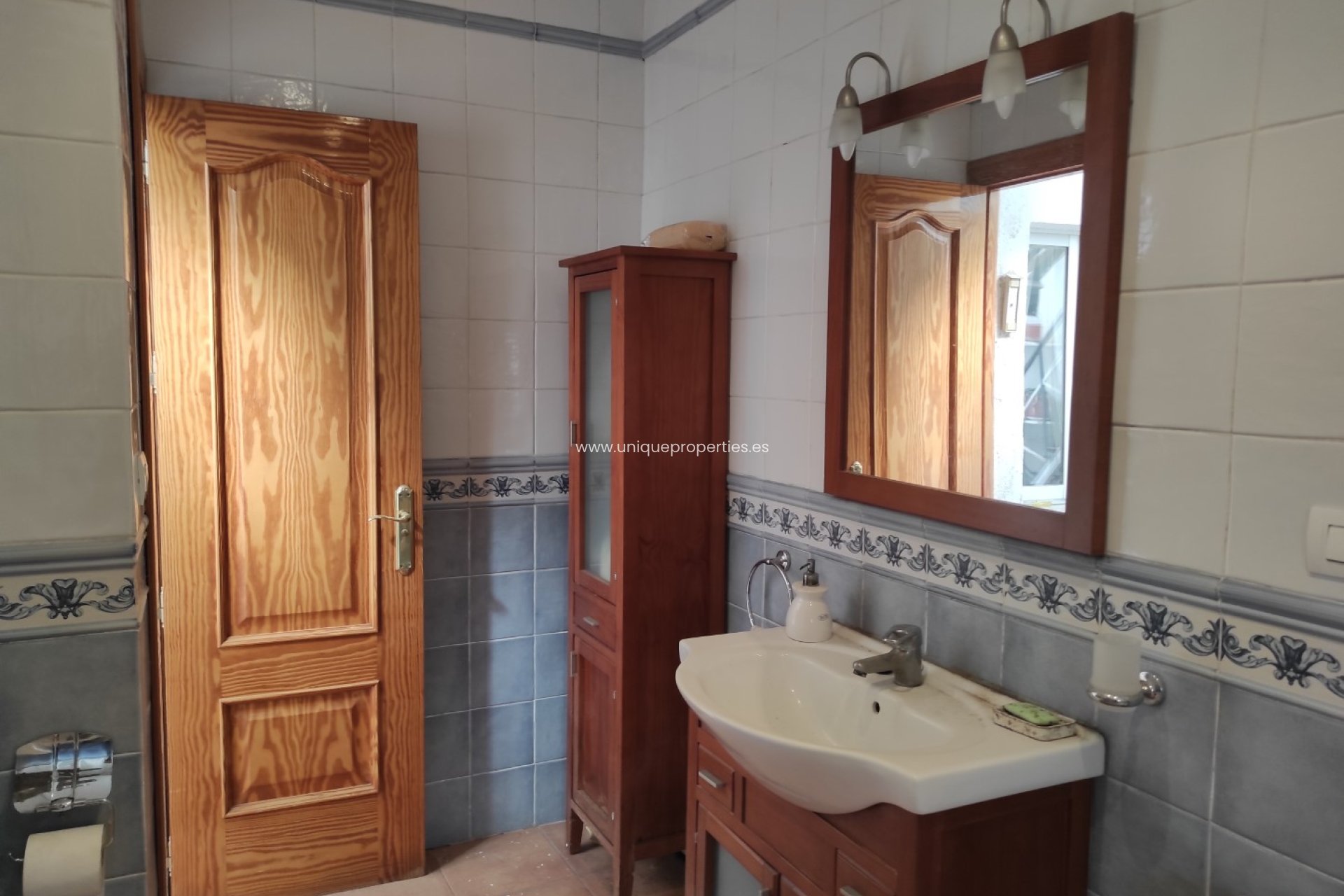 Herverkoop - Village House -
Olula del Rio