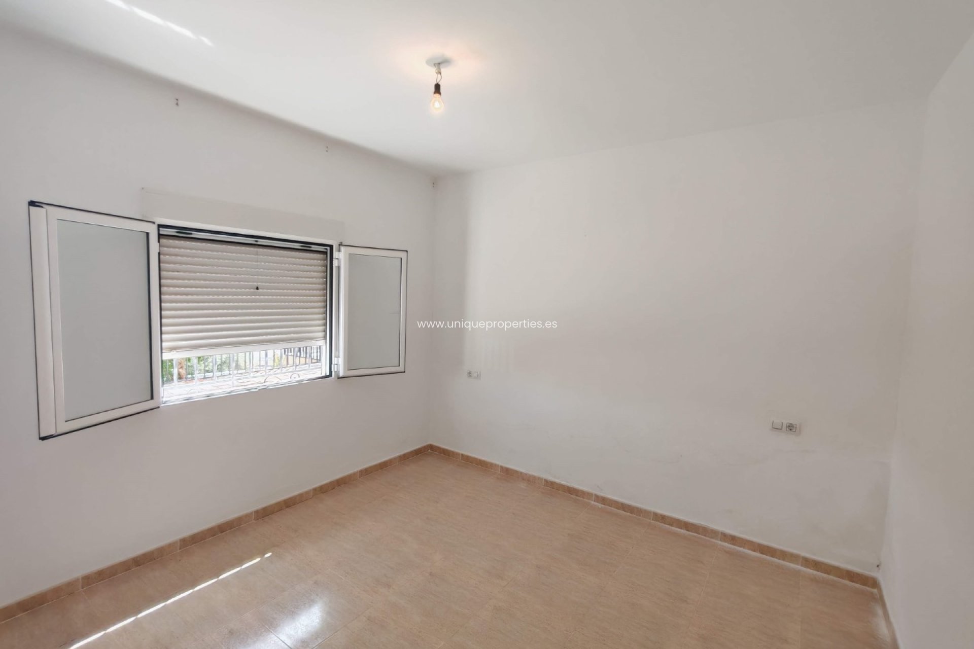 Herverkoop - Village House -
Partaloa