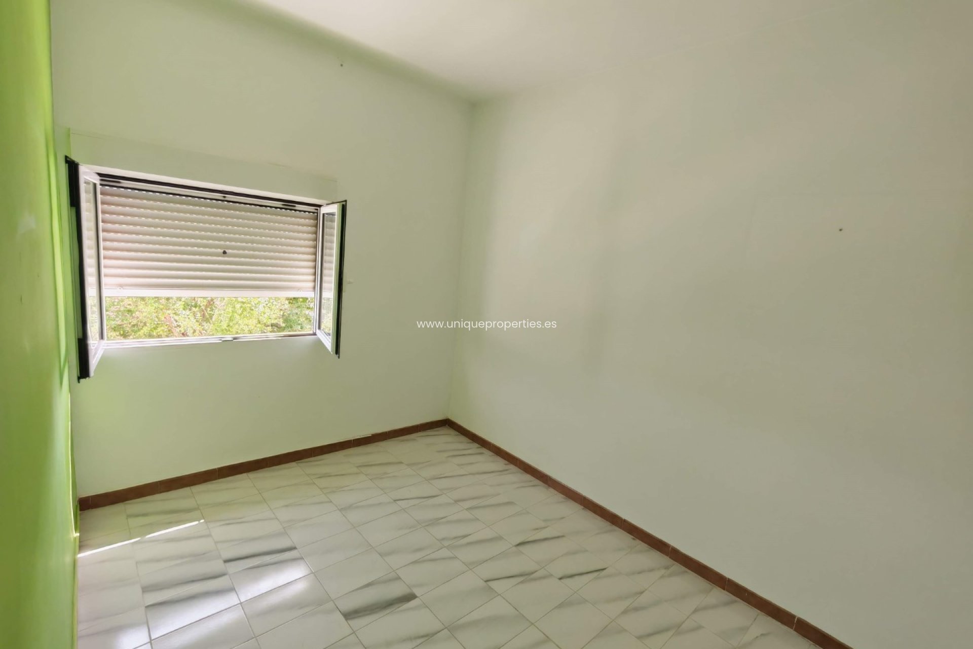 Herverkoop - Village House -
Partaloa
