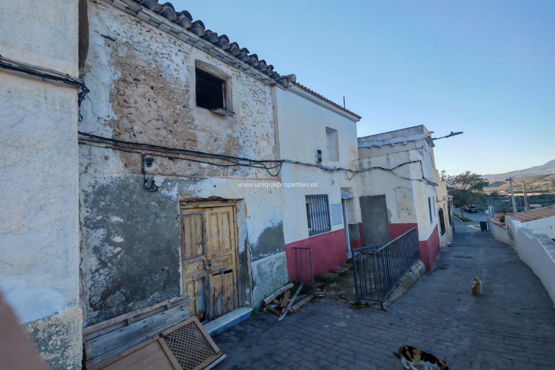 Herverkoop - Village House -
Purchena