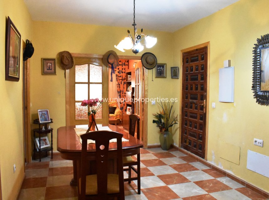 Herverkoop - Village House -
Purchena