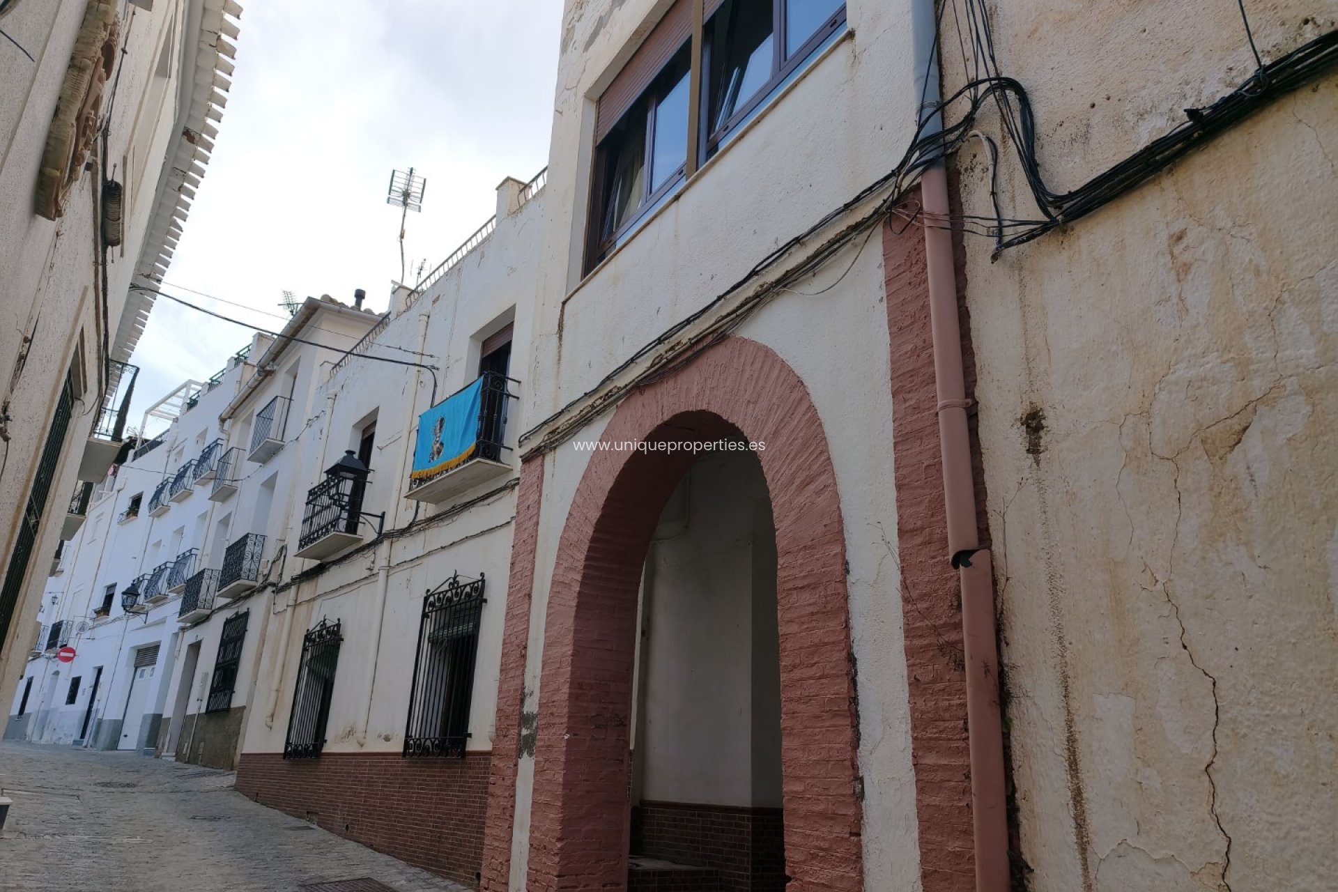 Herverkoop - Village House -
Seron