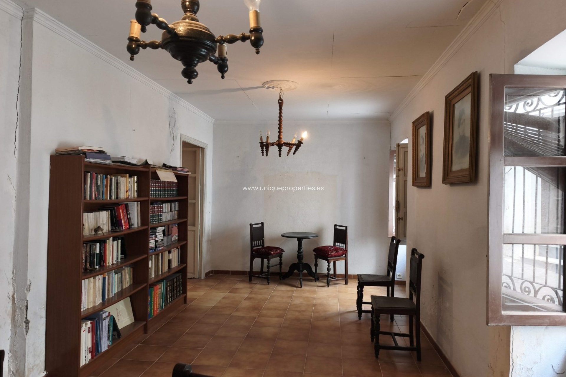Herverkoop - Village House -
Seron