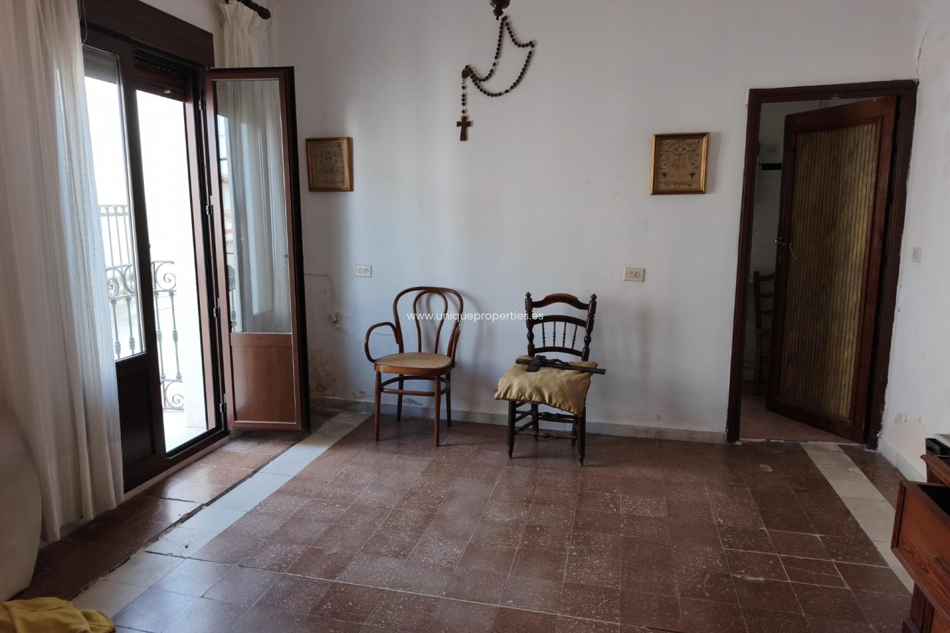 Herverkoop - Village House -
Seron