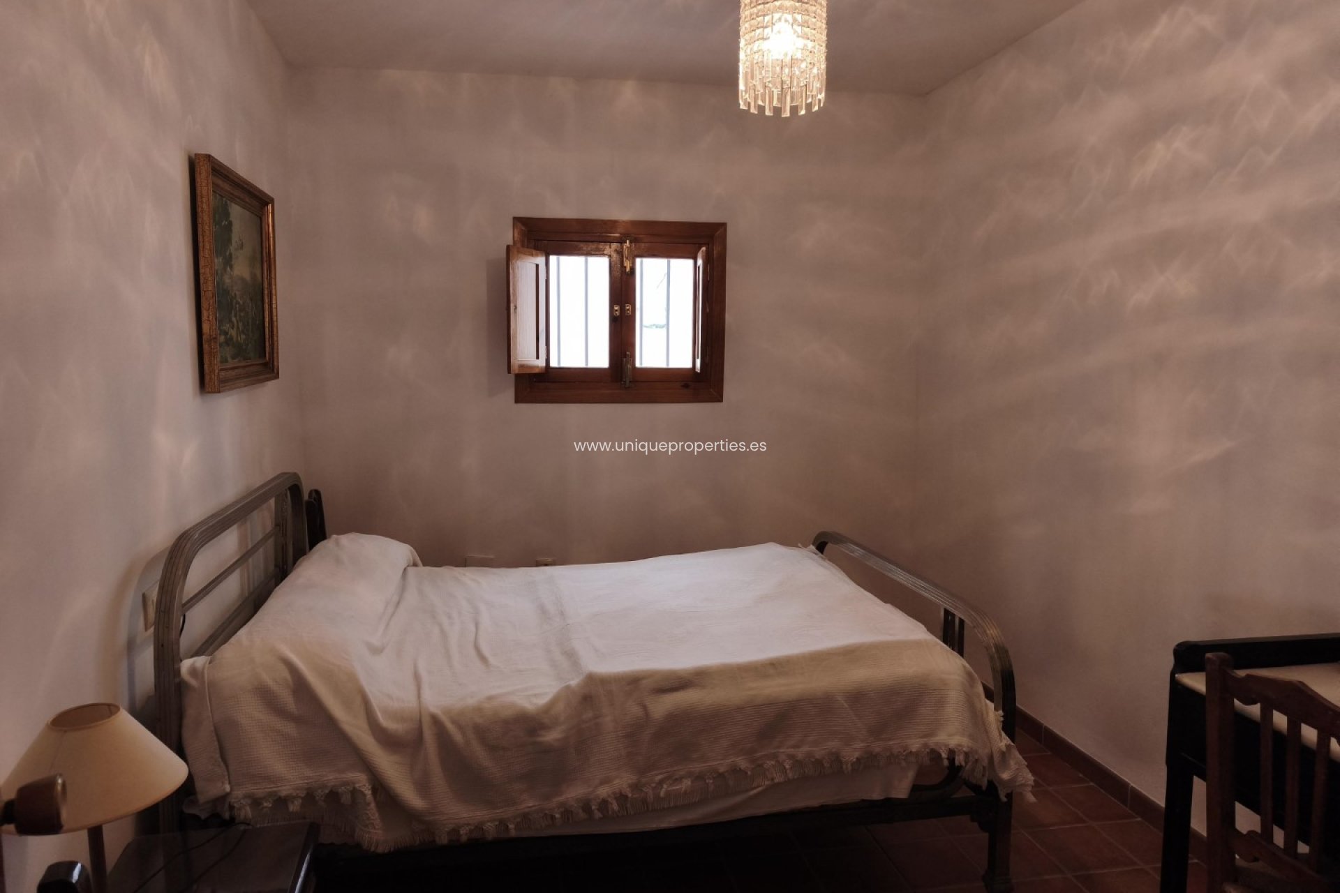 Herverkoop - Village House -
Seron