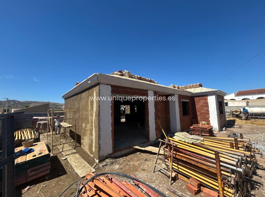 Obra nueva - Villa -
Arboleas