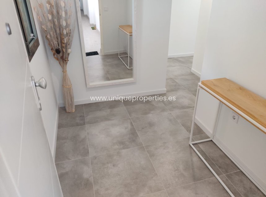 Resale - Apartment -
Finestrat - FINESTRAT