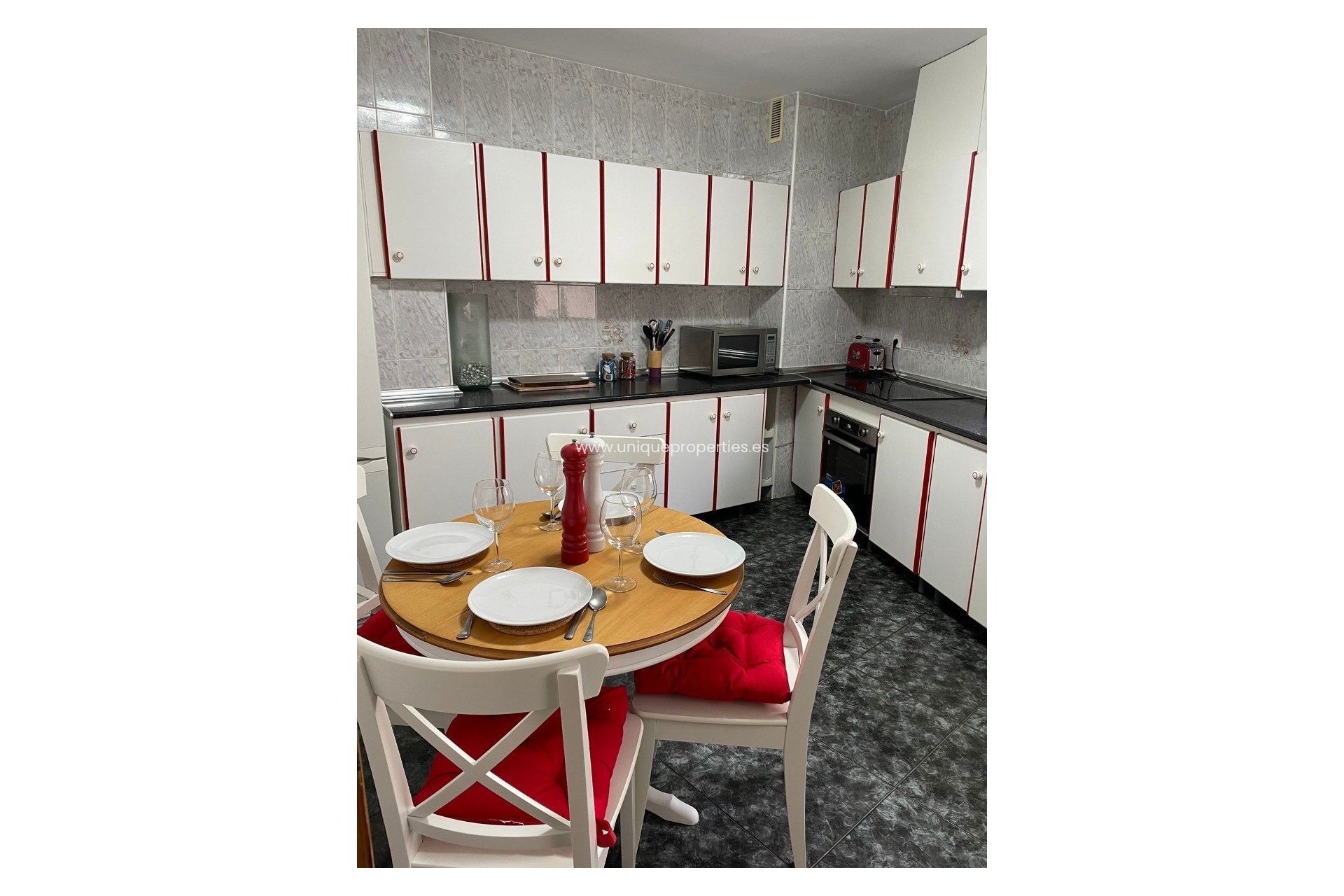 Resale - Apartment -
Olula del Rio