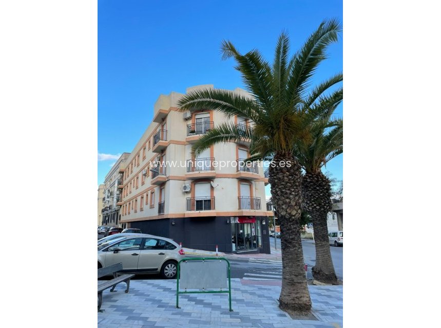 Resale - Apartment -
Olula del Rio