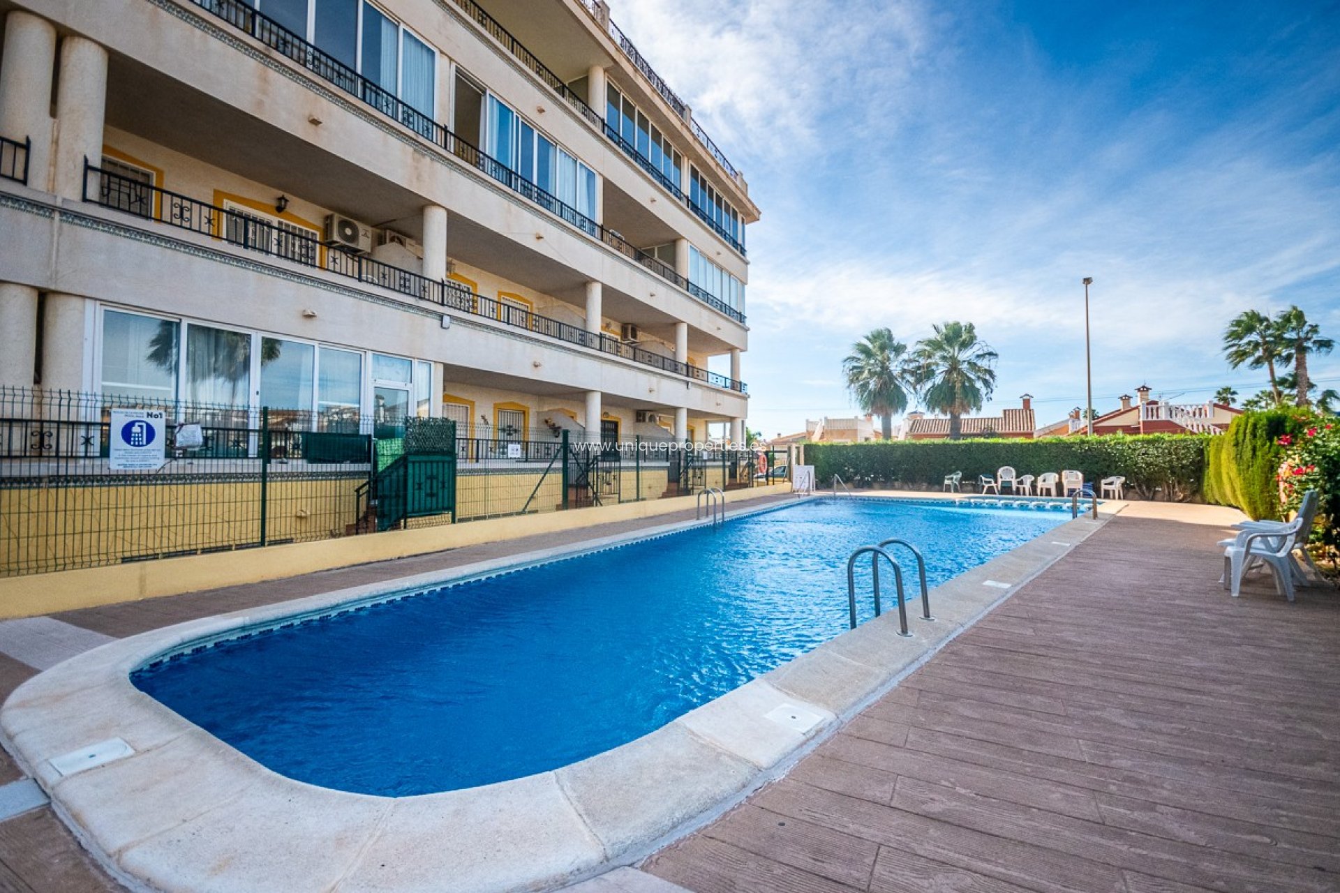 Resale - Apartment -
Orihuela Costa - Punta Prima