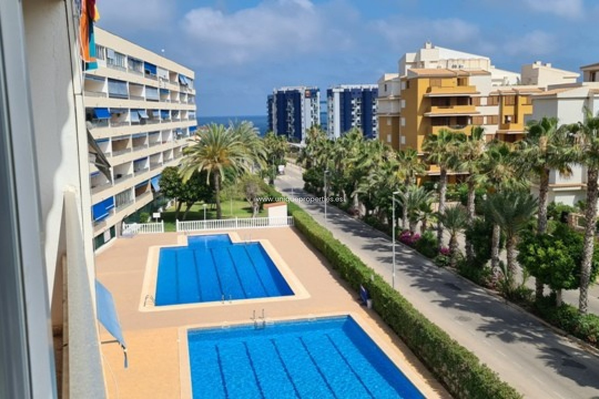 Resale - Apartment -
Orihuela Costa - Punta Prima