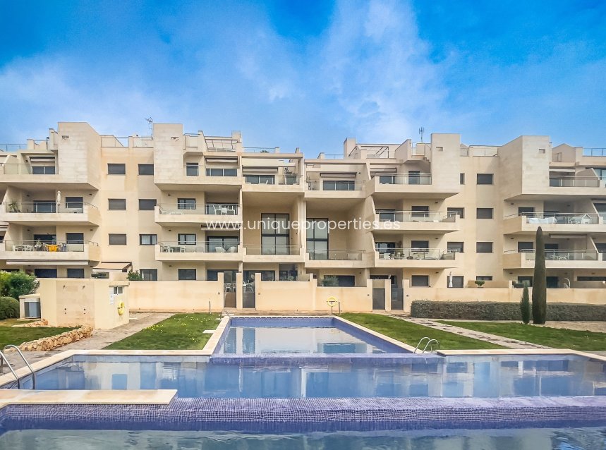 Resale - Apartment -
Orihuela Costa