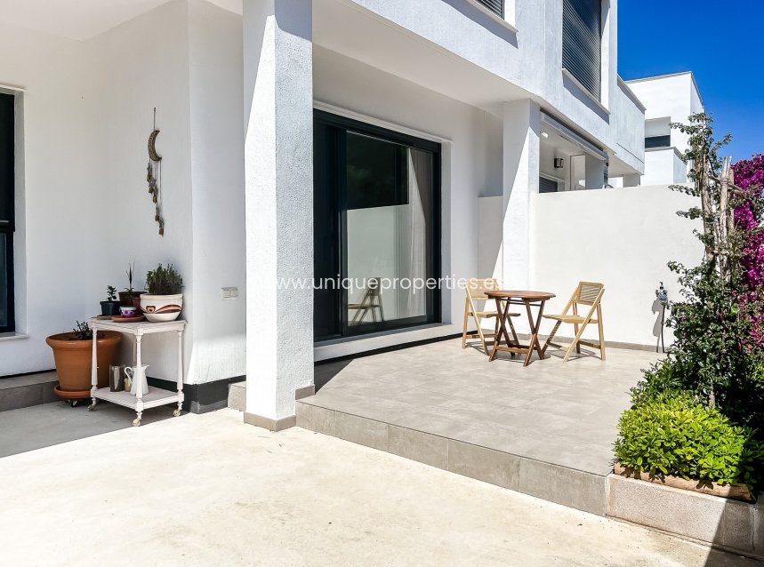 Resale - Apartment -
Santiago de la Ribera - zona san blas