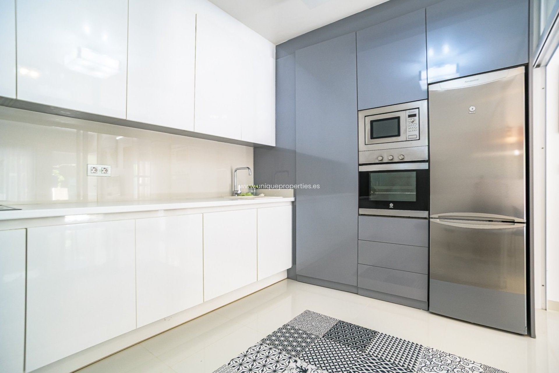 Resale - Apartment -
TORRE DE LA HORADADA - TORRE DE LA HORARADA