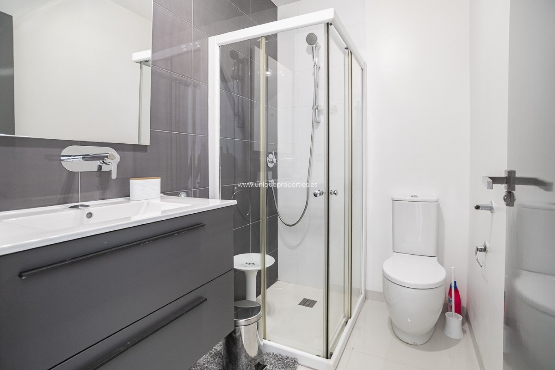 Resale - Apartment -
TORRE DE LA HORADADA - TORRE DE LA HORARADA