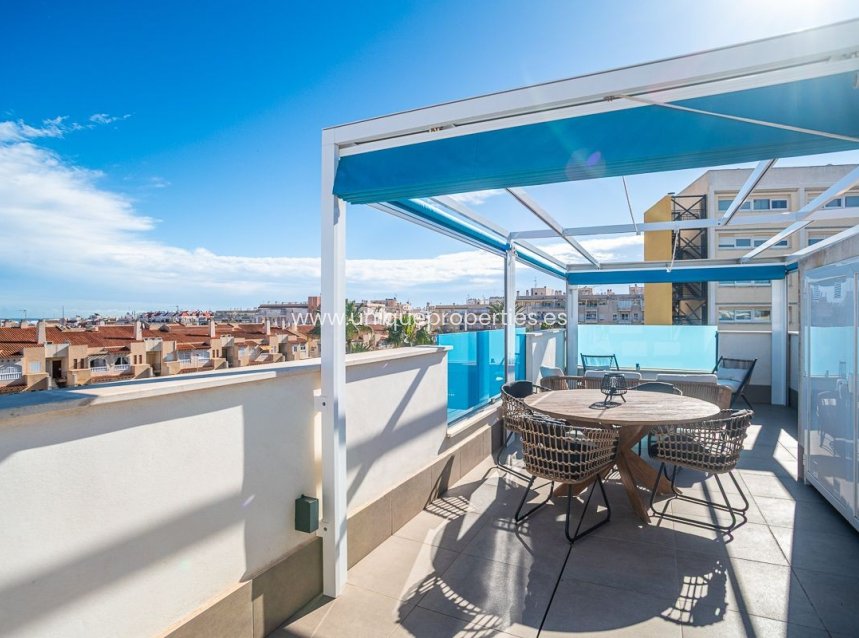 Resale - Apartment -
Torrevieja - Calas Blancas