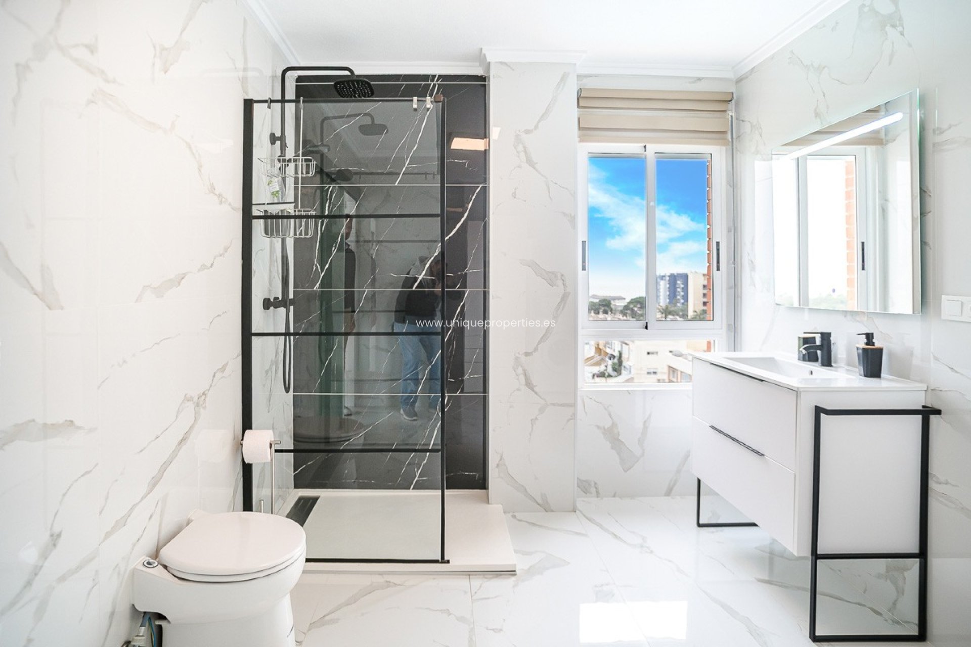 Resale - Apartment -
Torrevieja - Punta Prima