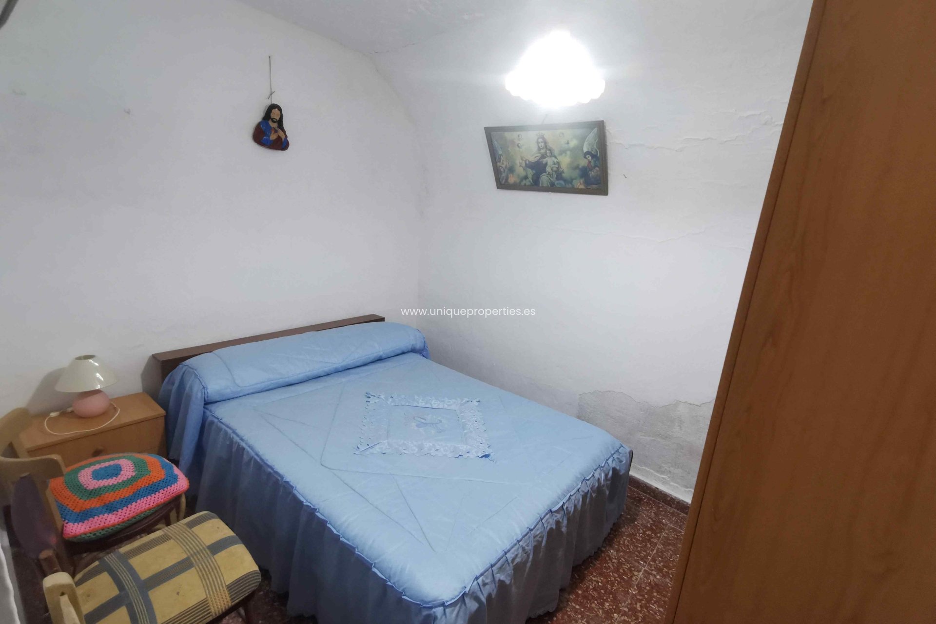 Resale - Cave House -
Benamaurel