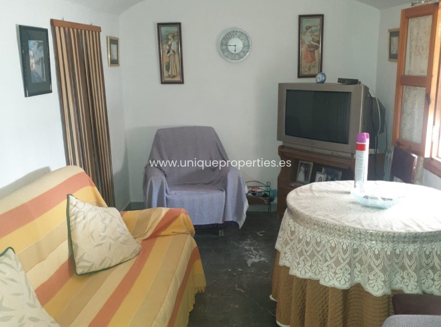 Resale - Cave House -
Caniles