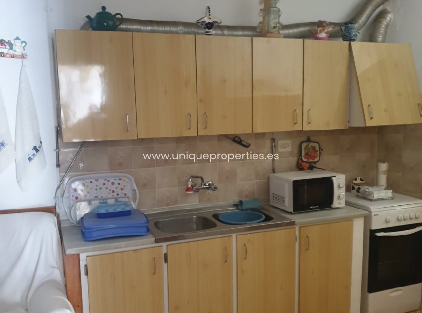 Resale - Cave House -
Caniles