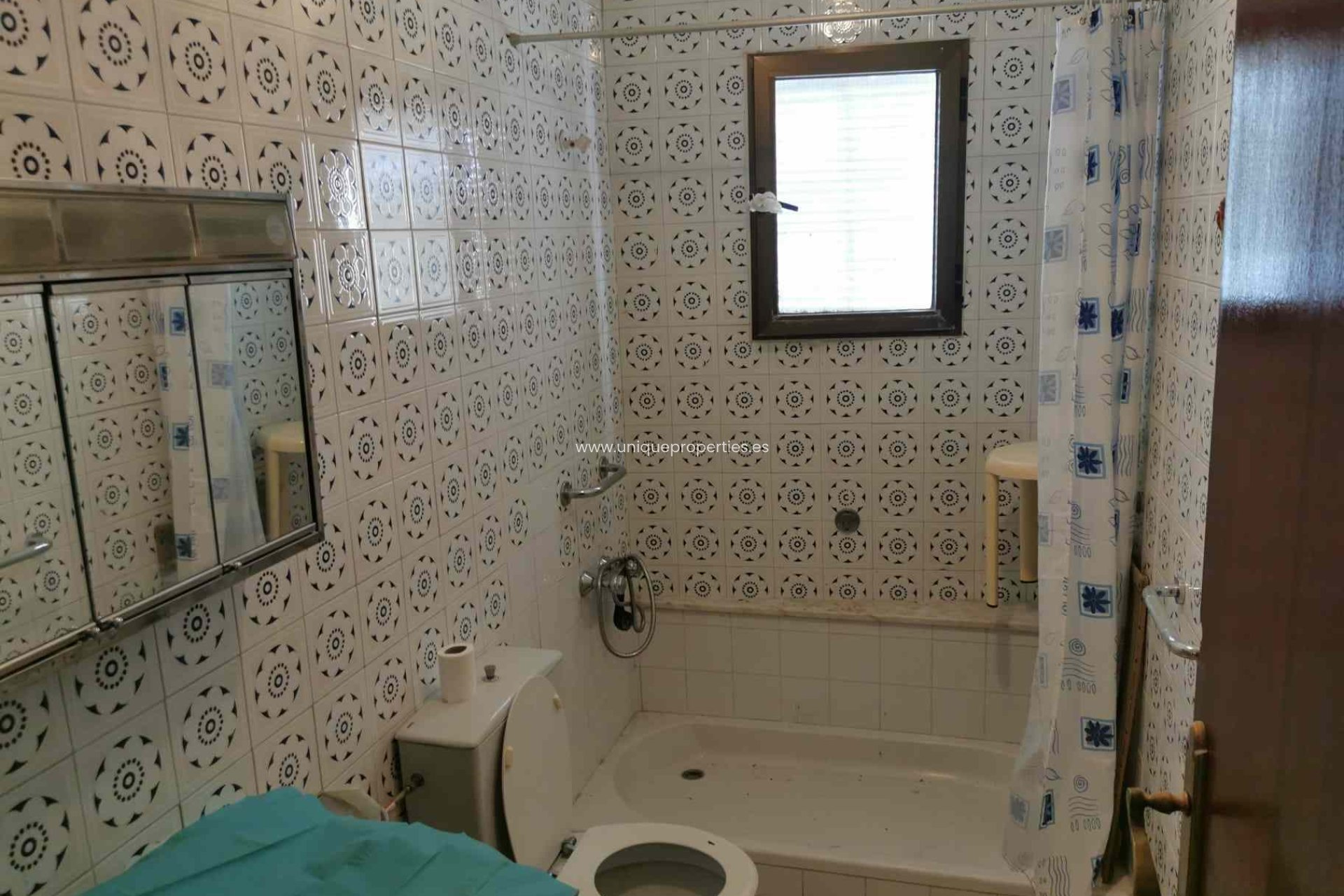 Resale - Cave House -
Caniles