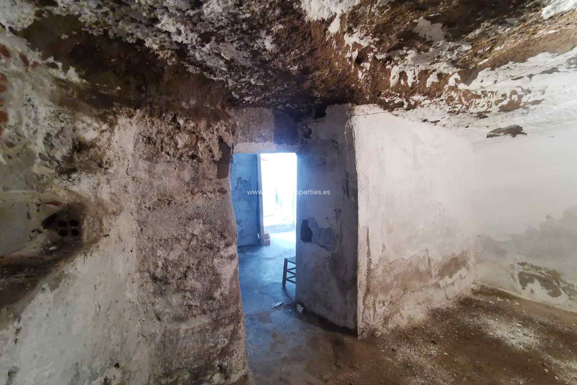 Resale - Cave House -
Caniles