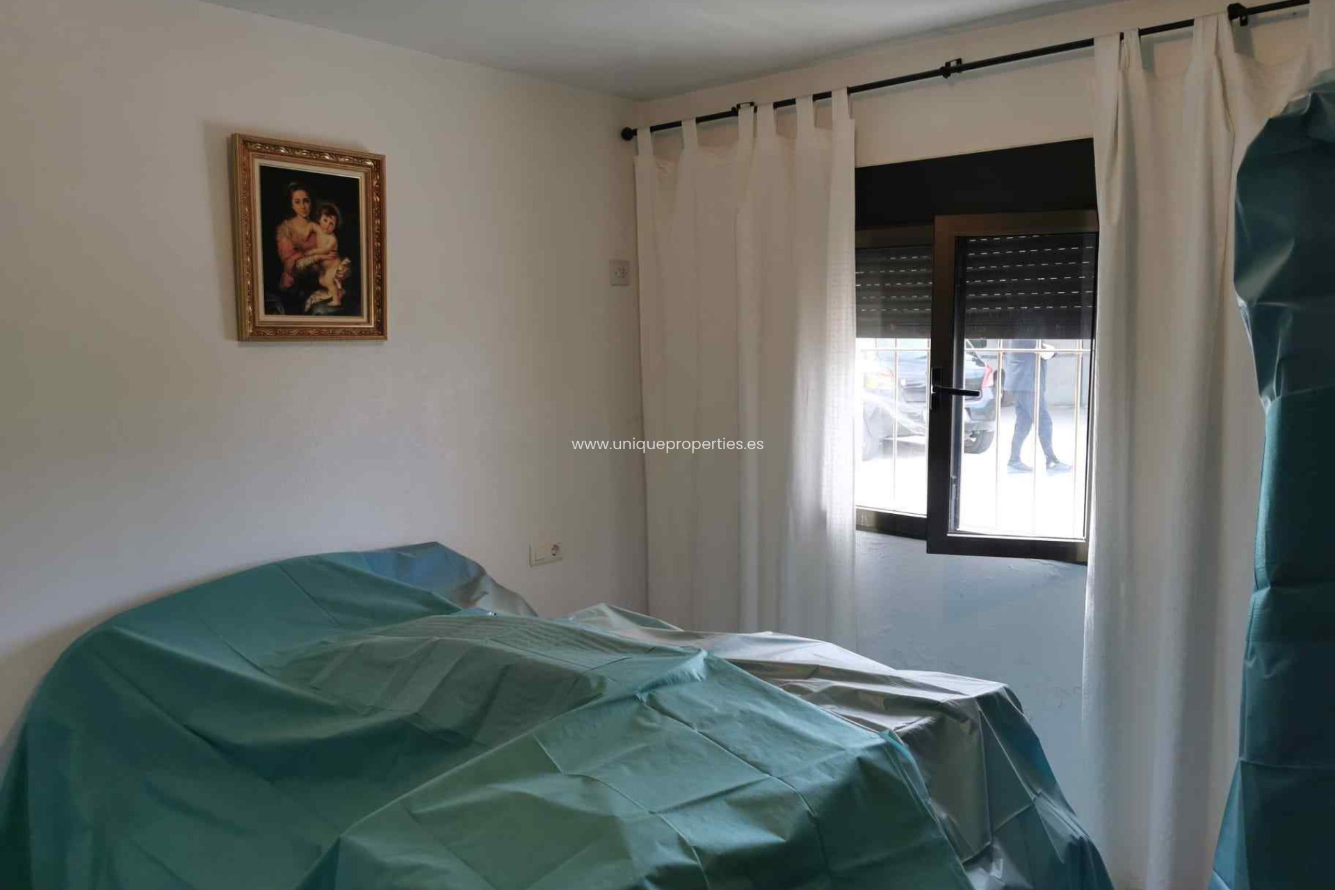 Resale - Cave House -
Caniles